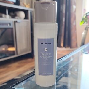 Naturium Hyaluronic Acid Essence 2%